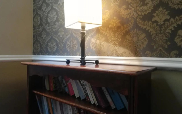 O'Sheas Ceol na hAbhann, Apartment