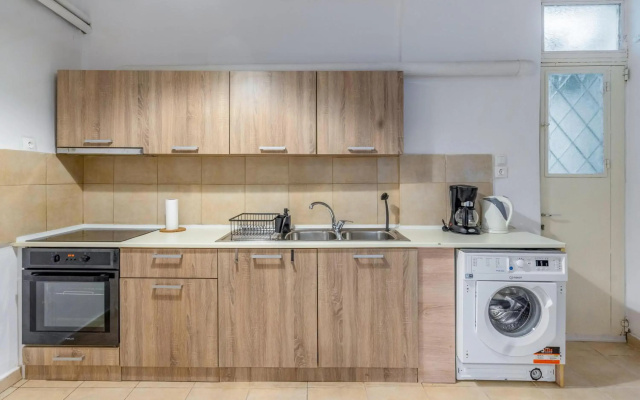 Apartment 1km from Acropolis Filoppapou Hill