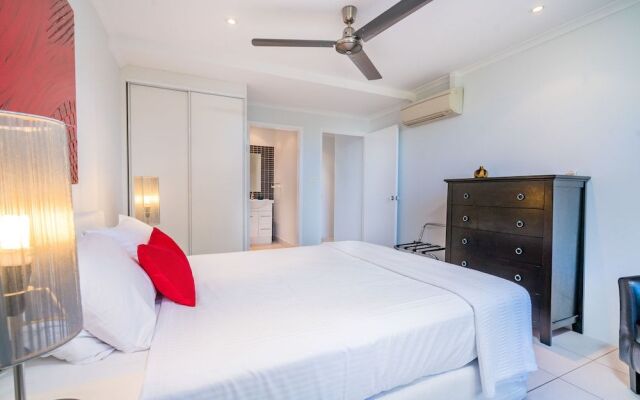 The Boutique Collection - Tranquility - Private Apartments