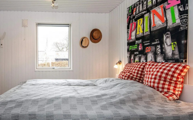 6 Person Holiday Home in Hejls