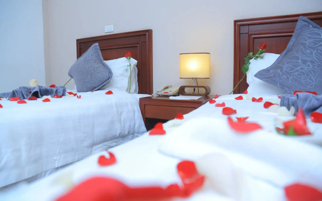 Sunland Hotel