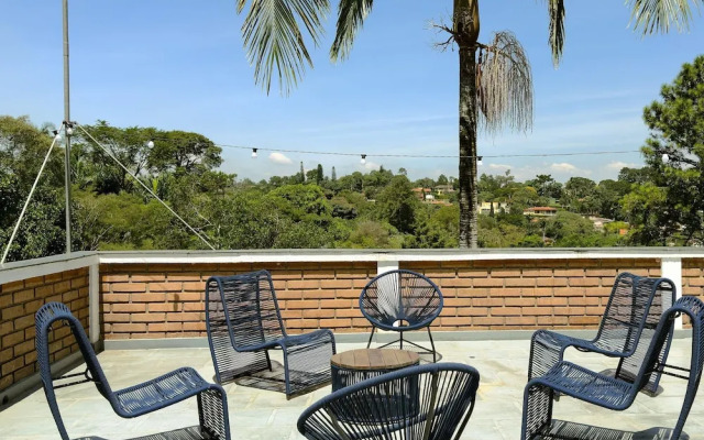 Casa de Luxo 2500m na Granja Viana