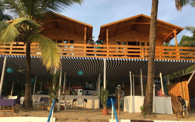 Cafe Blue Hotel