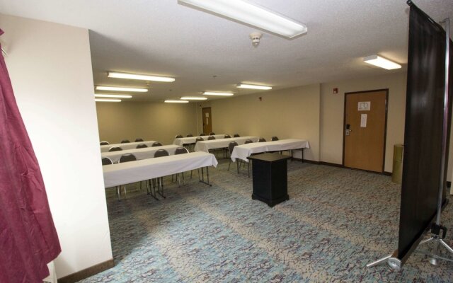 Super 8 Ohare Chicago Elk Grove Village