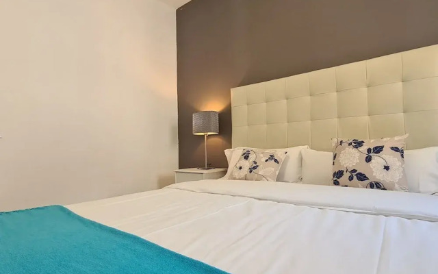 Walk to Camp NOU - Wi-fi AC 3 Bed by Myrentalhost