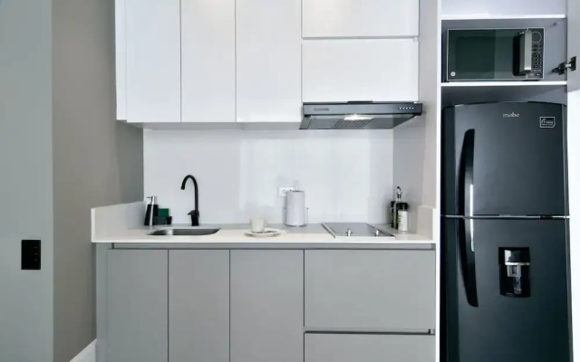 w Stunning 1BR w/ Radiant Deco in Unicentro