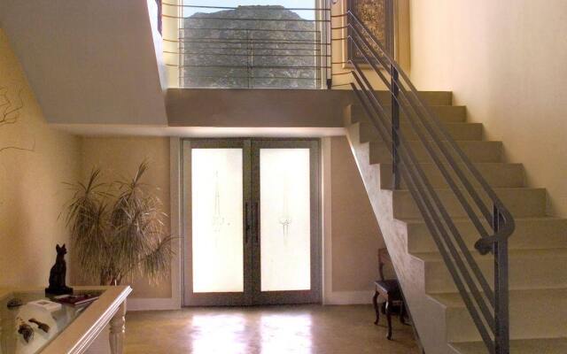 Moonstruck on Pringle Bay Guesthouse