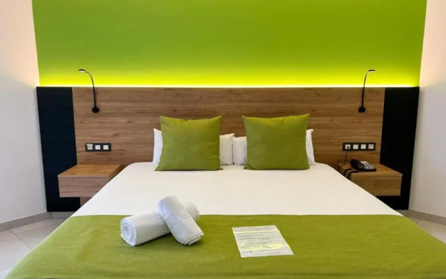 Hotel MG Poniente