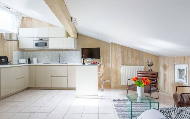 Lovely Attic Studio in Capucins