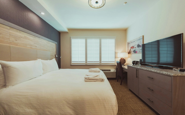 Tailwater Lodge Altmar, Tapestry Collection by Hilton