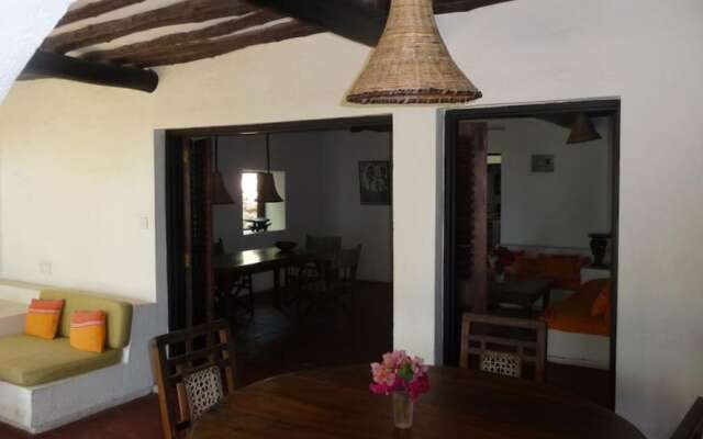 Kusini Beach Cottages