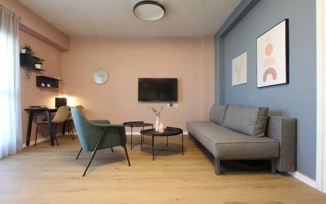 1 BR Apt TLV TAU by Sea N' Rent