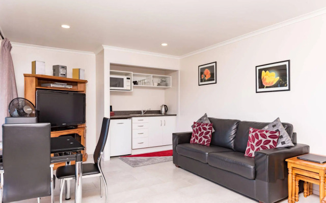 Abri Apartments