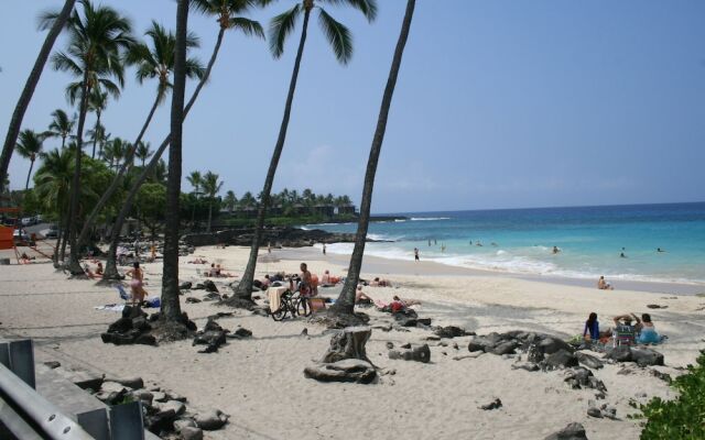 Kona Bali Kai 223 - Oceanfront 2 Bedroom Condo by RedAwning