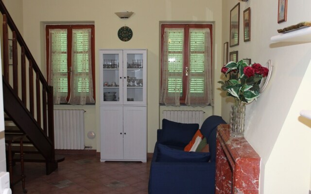 Loft Angela Charming Aptmnt in Pietrasanta Center