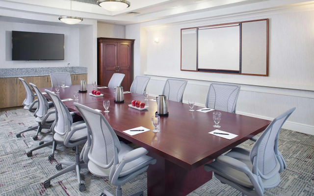 Hilton Suites Atlanta Perimeter