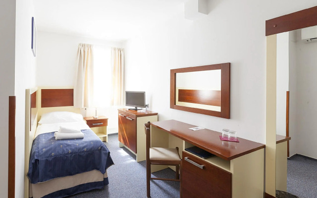 Hotel Atos