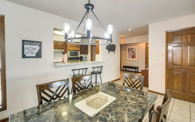 5 Mi to Casino: Waterfront Condo in Hot Springs!