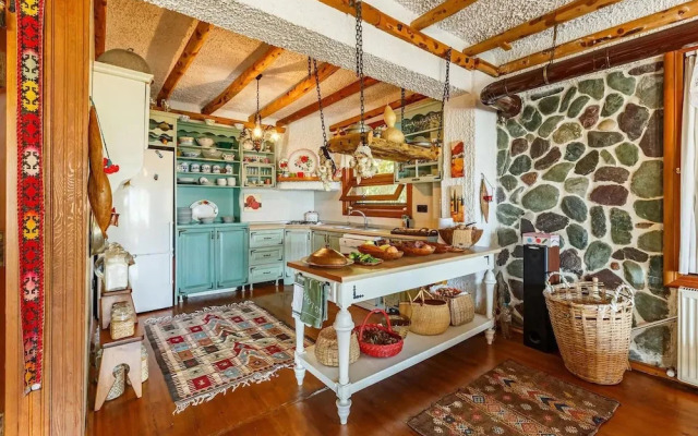 Lake Sapanca Breathtaking Private Villa Retreat