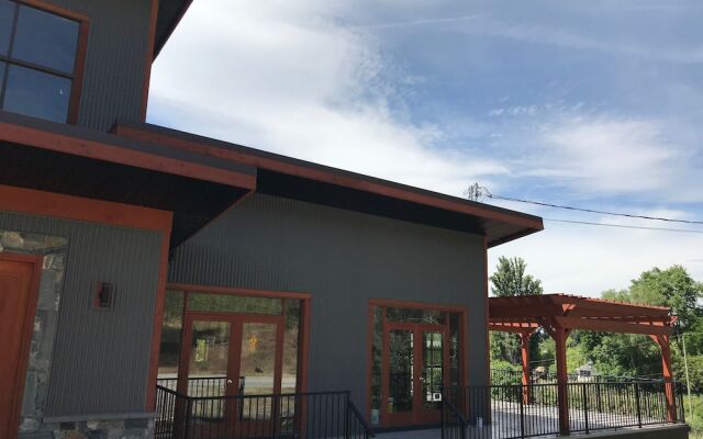 Wesbert Winery & Guest Suites