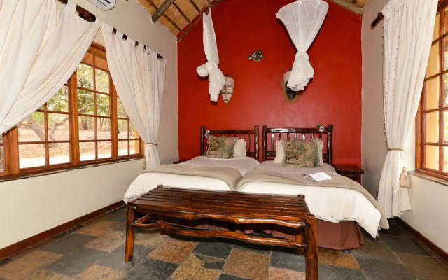 Thornhill Safari Lodge