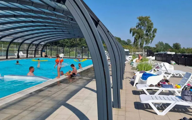 6 Person Holiday Park Home in Malling