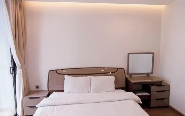 Metropolis Apartment