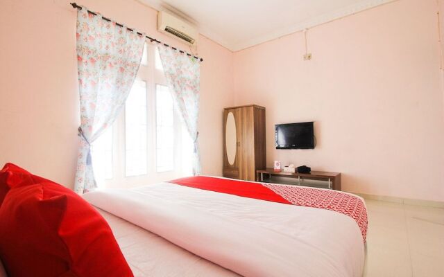 OYO 2138 Tiaz Homestay