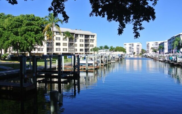 Santa Maria Harbour Resort 409