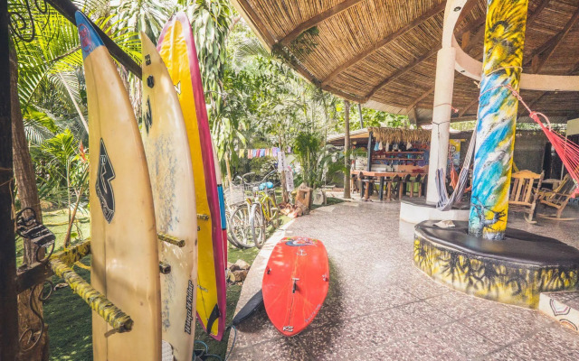 Pura Vida Hostel