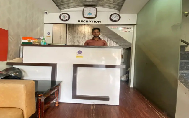 Hotel Garden Park - Near Trade Centre, Visa Consulate