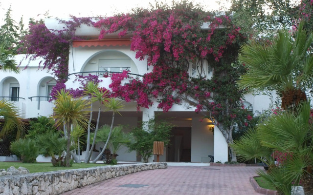 Hotel Baia Dei Faraglioni