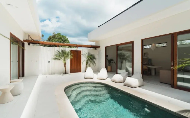 Villa Sari 2 by Alfred in Bali