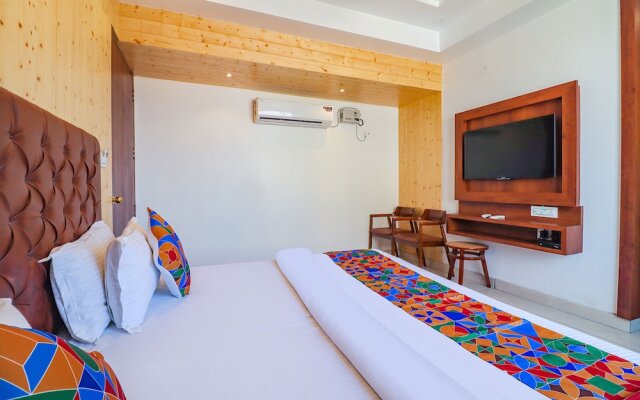 Fabhotel Grand Arya