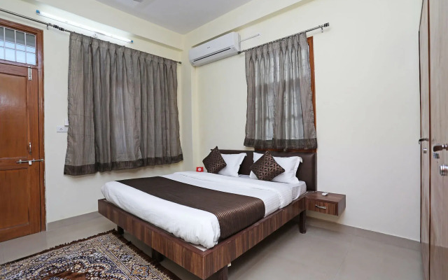 Urvi Apartments by OYO Rooms