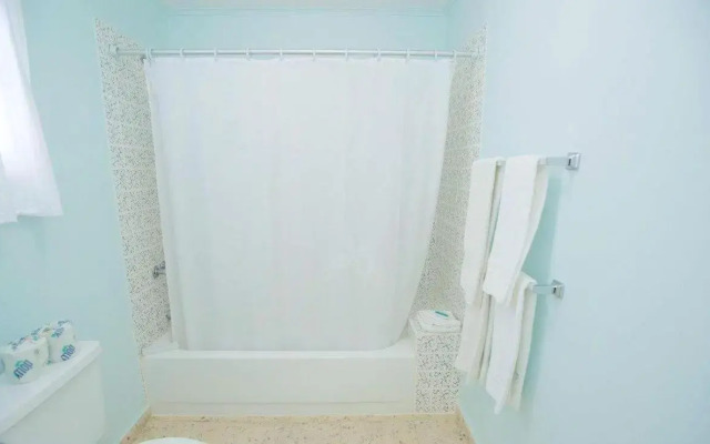 Vistalmar Ocean View Apartments