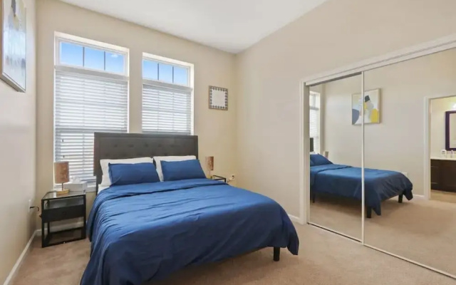 Cozy 3bd, 3BA Downtown Indy