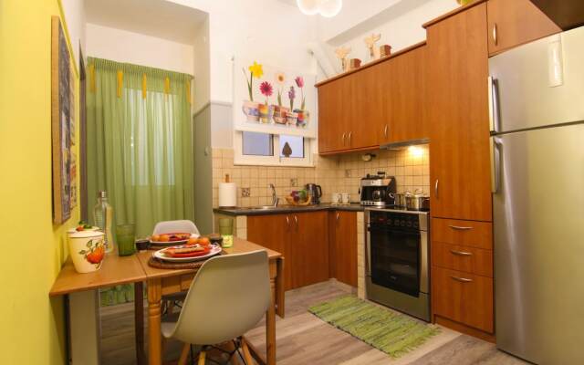 Athens Classic Retro Home