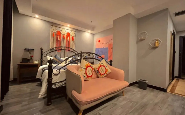 Sunshine Hotel 1st Road (Altay Emerald Bay)