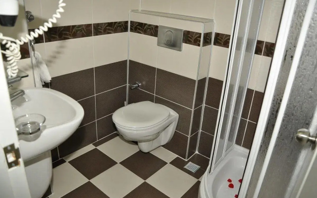 Kleopatra South Star Apart