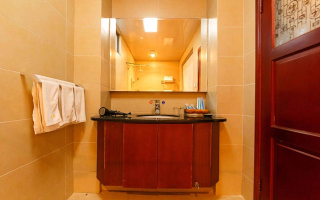 Dali Yinfeng Hotel