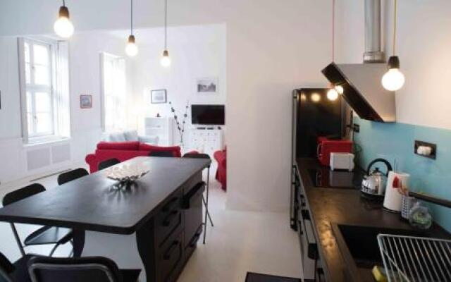 Danube Elegance Apartment