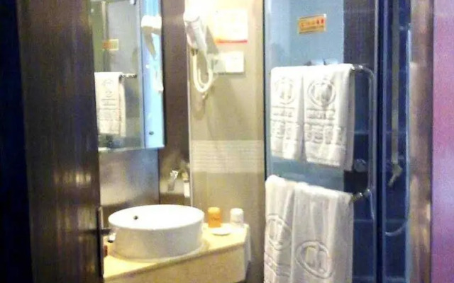 Motel 168