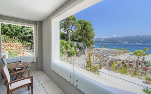 Kalamota Beach House