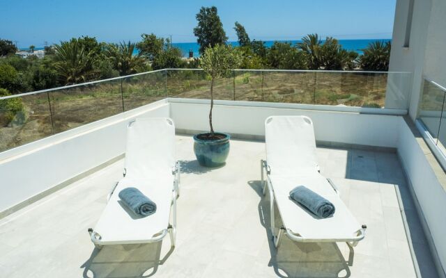 Wavebreeze Villas