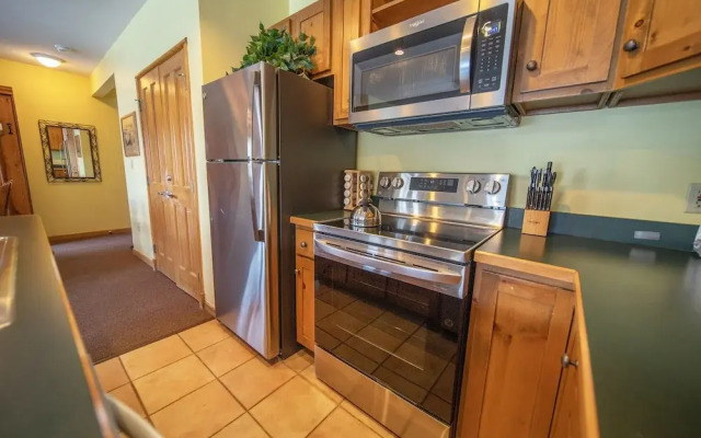 Black Bear 8035 by SummitCove Vacation Lodging