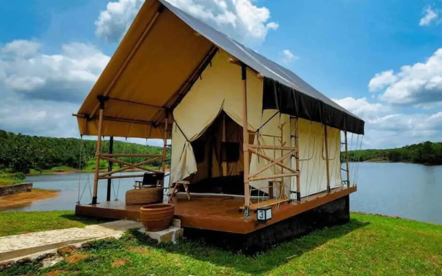 Sofia's Lake Resort