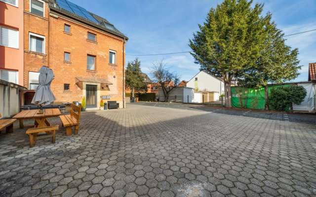 Suiteable Living - Boardinghaus mit Parkplätzen, WLAN und Waschraum