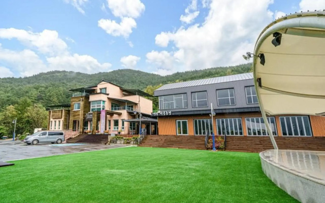 Yeongwol Yoseon Hill Pension