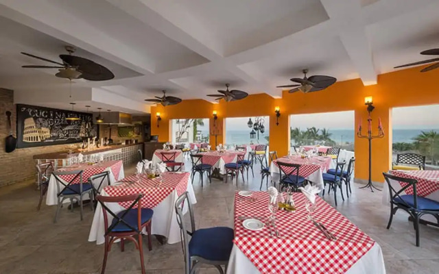 Enchanting Specious 2BR With Terrace - Cabo
